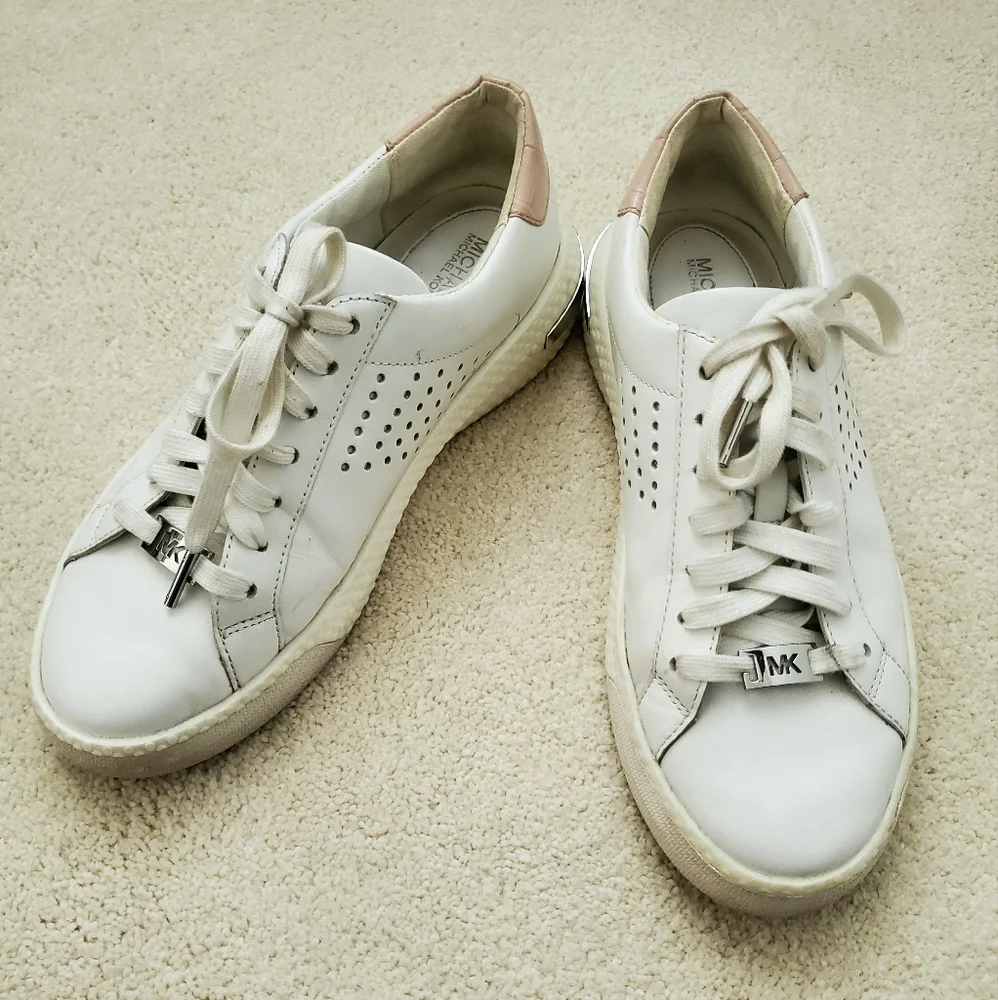Michael Kors Codie Lace Up Optic White Leather Sneakers with Croc Accent sz8